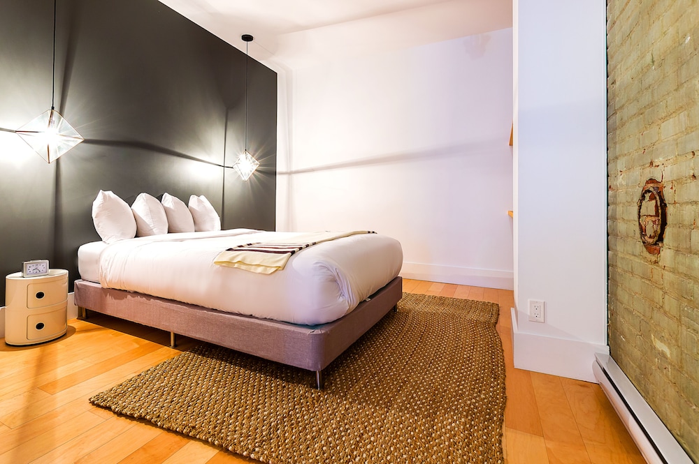 Loft, 2 Bedrooms (102)