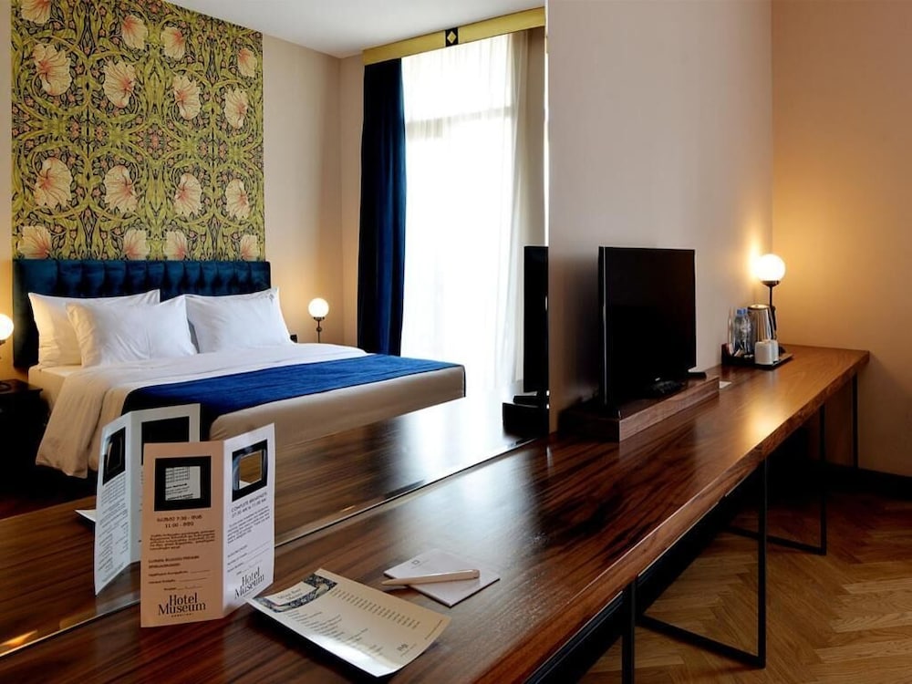Double Room (Madatovi)