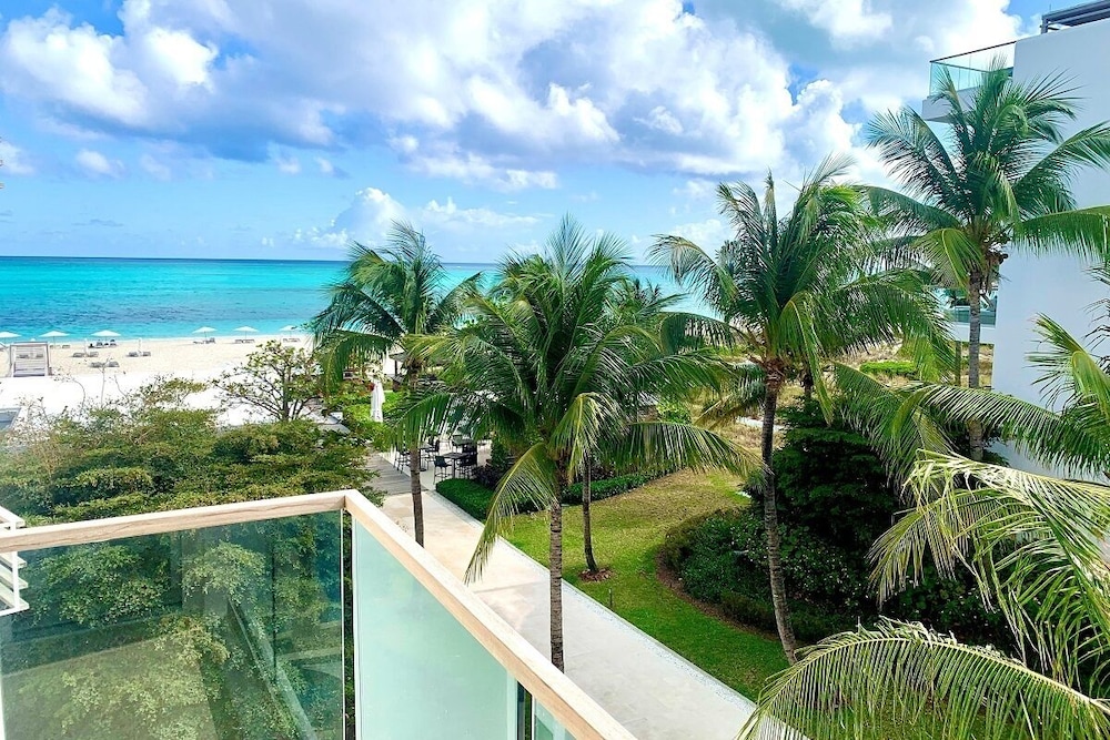 Grand Suite, 3 Bedrooms, Oceanfront - Photo 11
