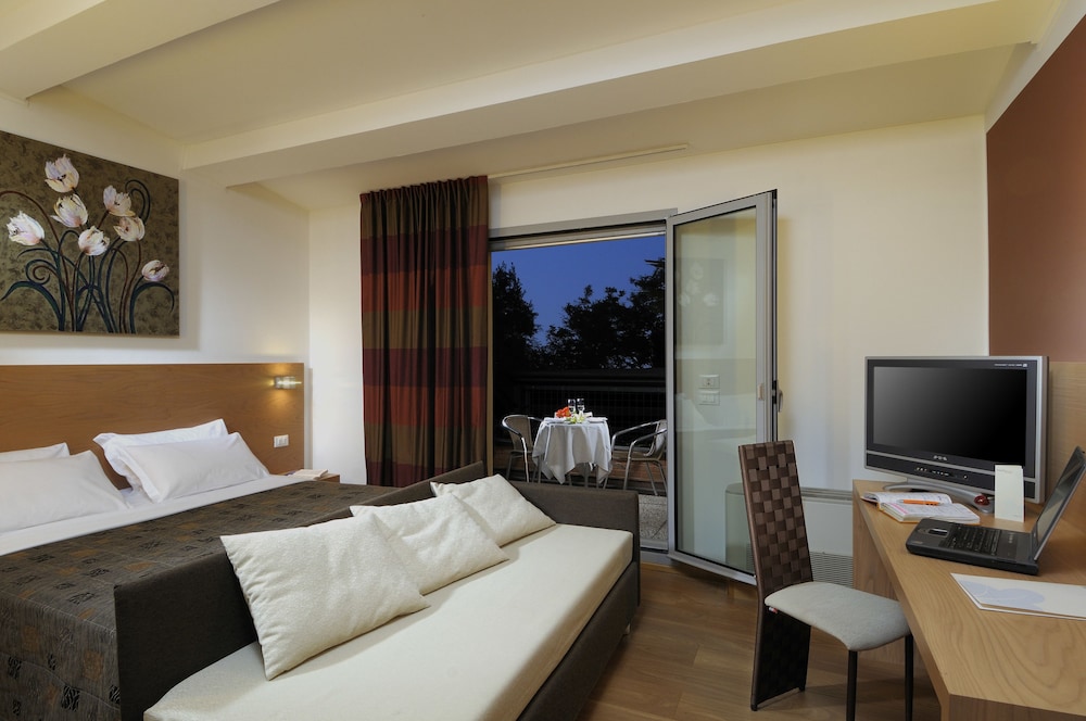 Superior Double Room - Photo 3