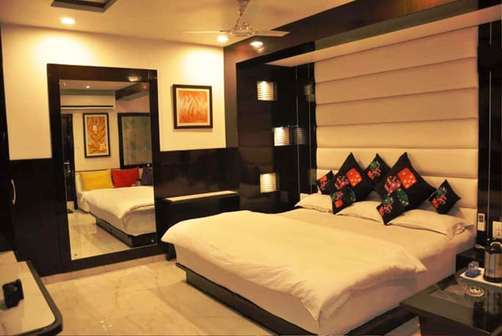 Deluxe Double Room, 1 Double Bed, Non Smoking photo 3