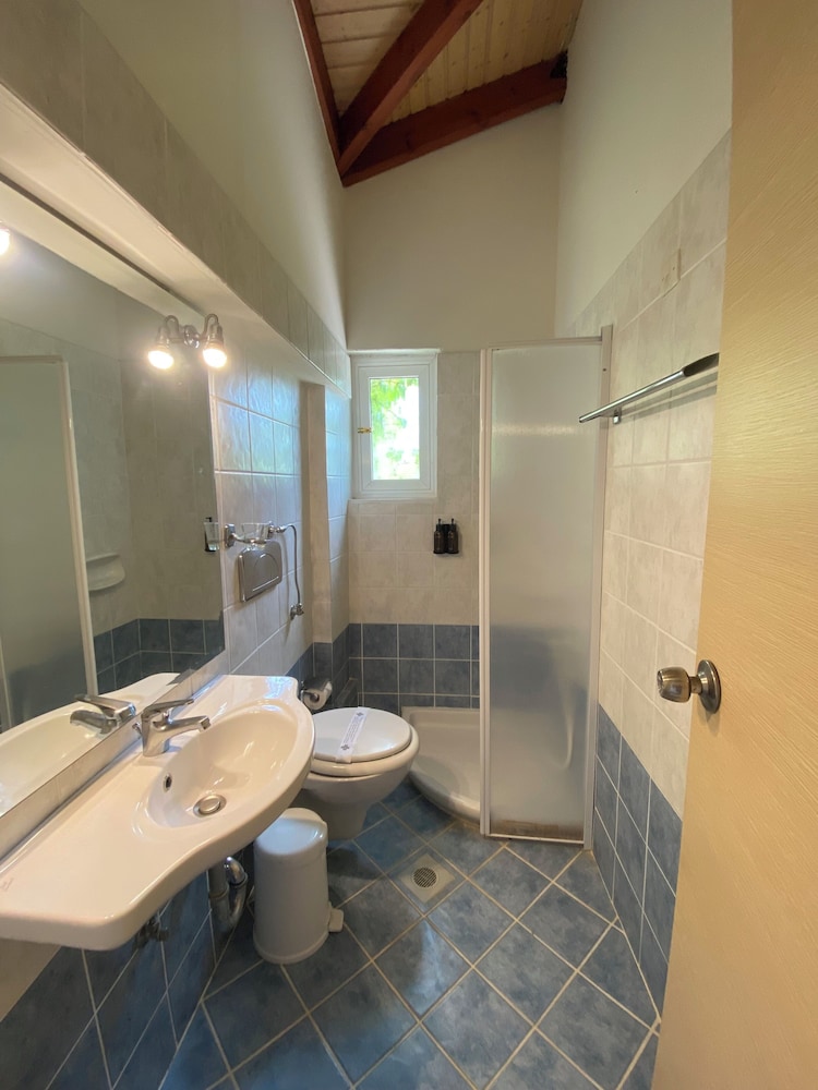 Family Room, 2 Bedrooms, Sea View photo 2