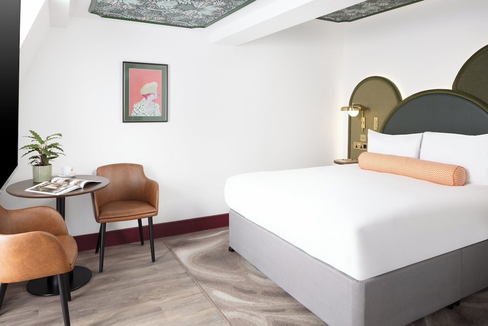 Premium Room, 1 Double Bed (High Floor) photo 3