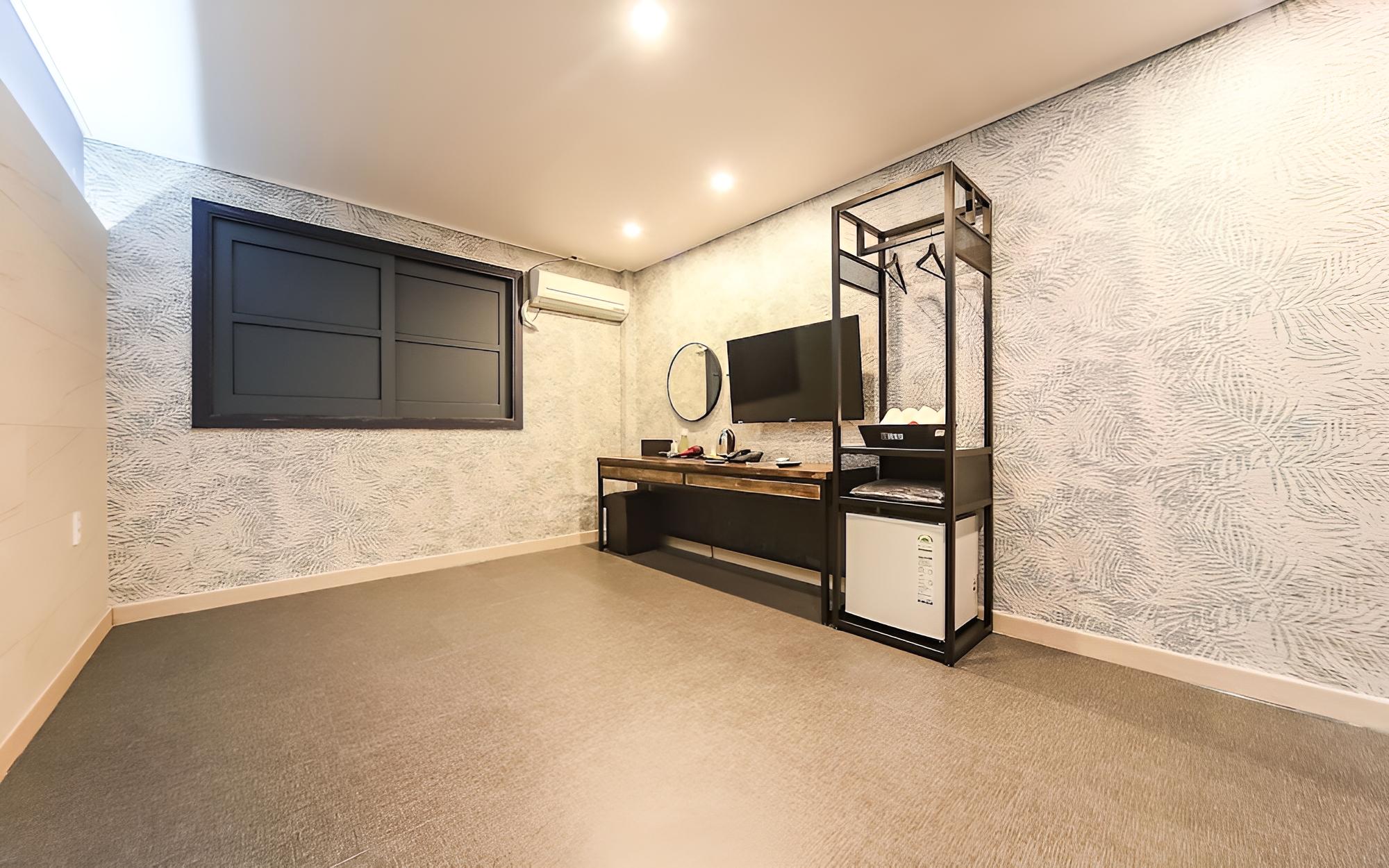 Room (Ondol (air purifier Netflix available) photo 1