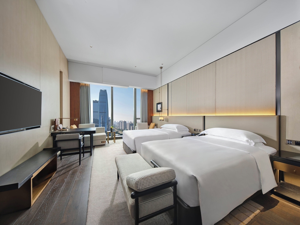 Classic Room, 2 Double Beds, Club Lounge Access (High Floor) - Photo 3