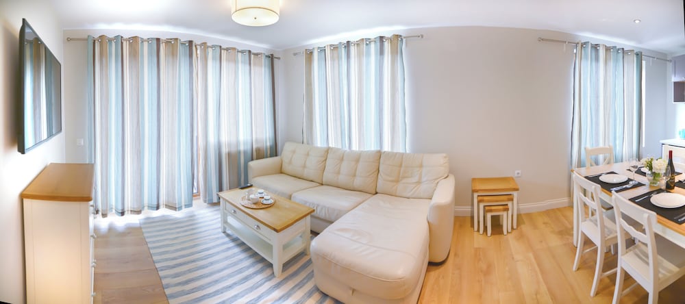 Deluxe Apartment, 2 Bedrooms, Kitchen (Free Sauna, Steambath & Jacuzzi) photo 3