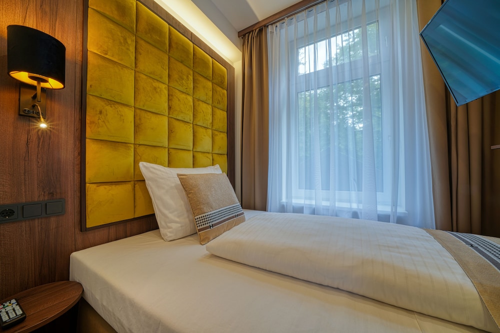 Economy Single Room, Non Smoking photo 2