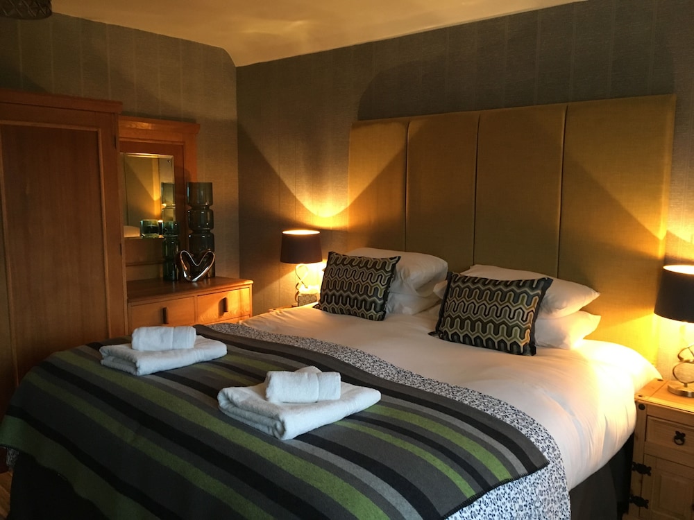 Superior Super-King Size Room photo 2
