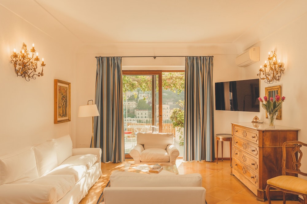 Junior Suite, Terrace, Sea View - Photo 3