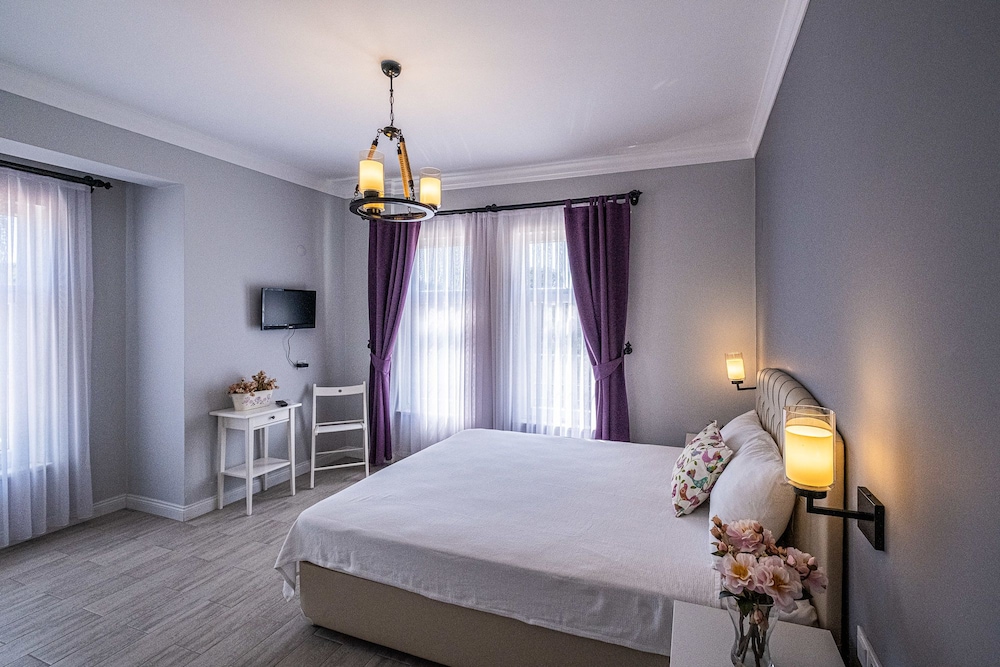 Deluxe Double Room, Garden View photo 3