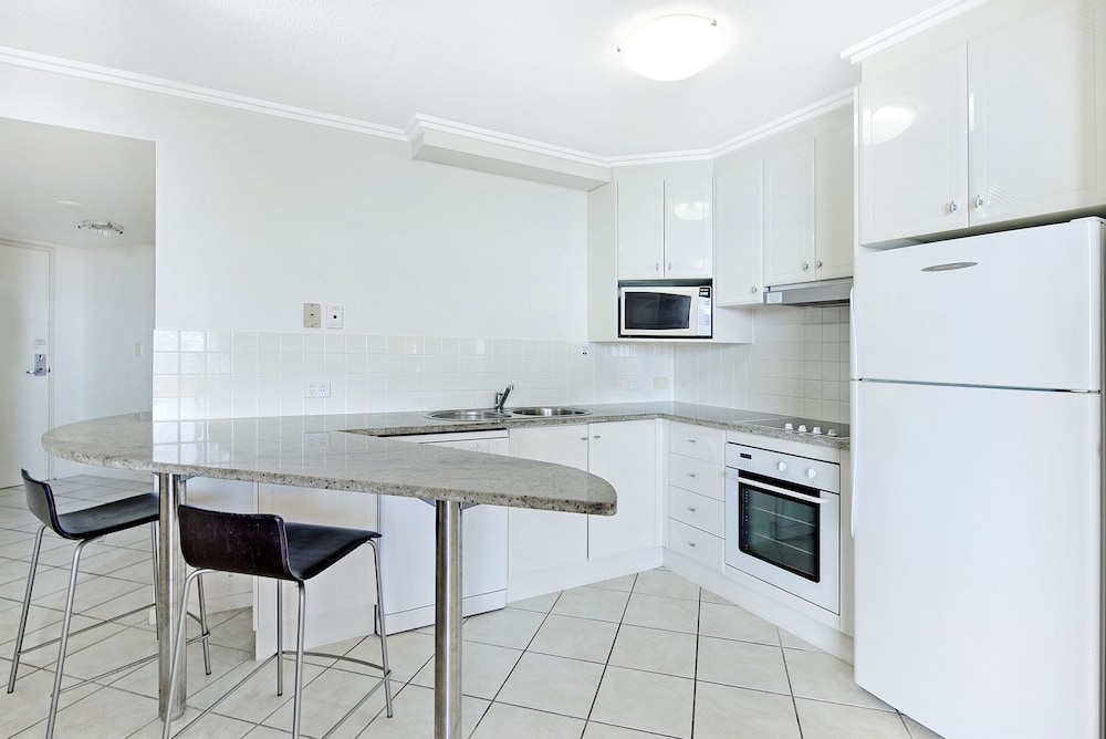Two Bedroom One Bathroom Apartment photo 3