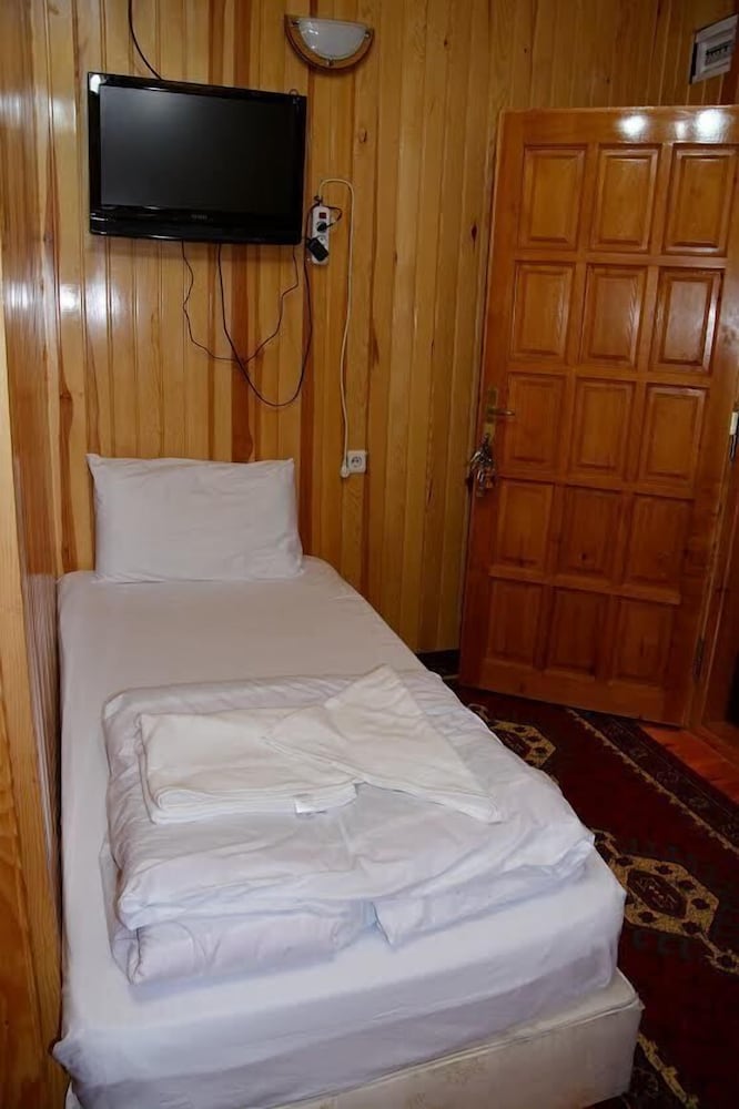 Standard Twin Room photo 2