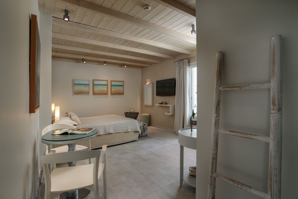 Standard Room photo 1