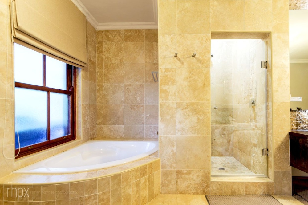 Luxury Couple Room photo 3