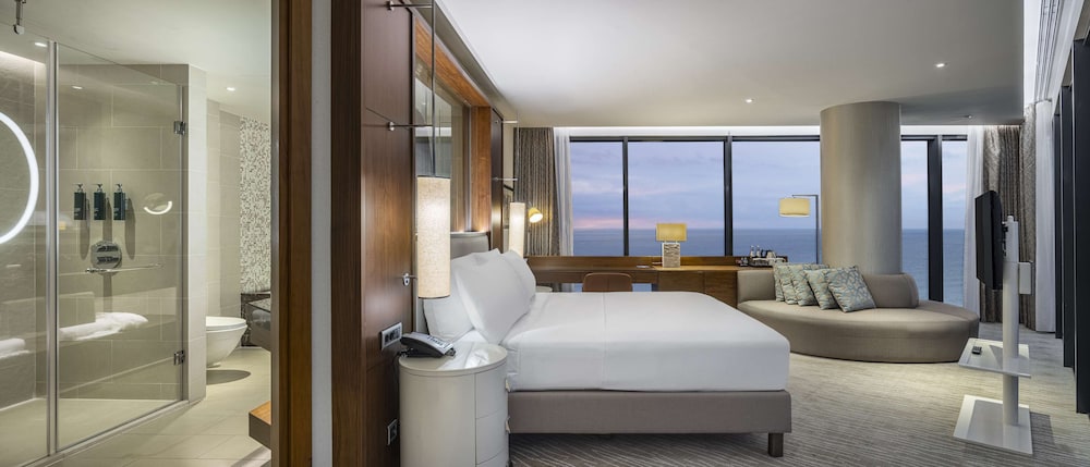Junior Suite, 1 King Bed, Sea View (Panoramic)