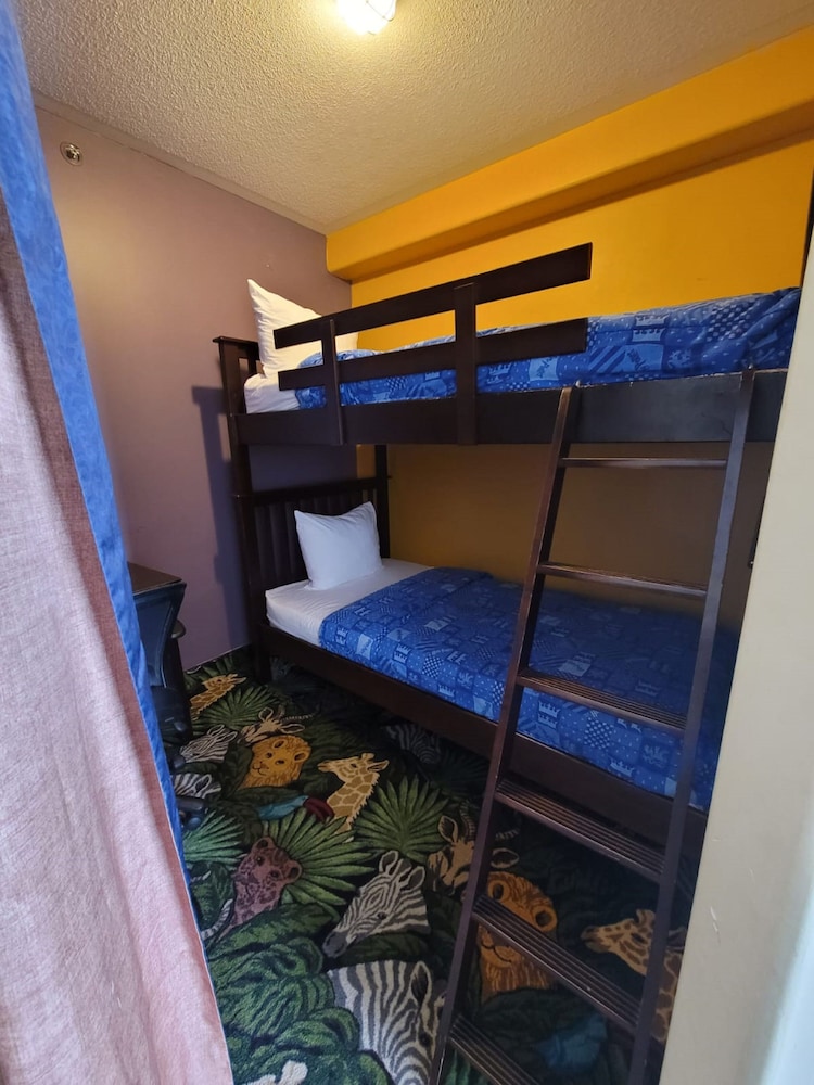 Family Suite, Multiple Beds photo 1