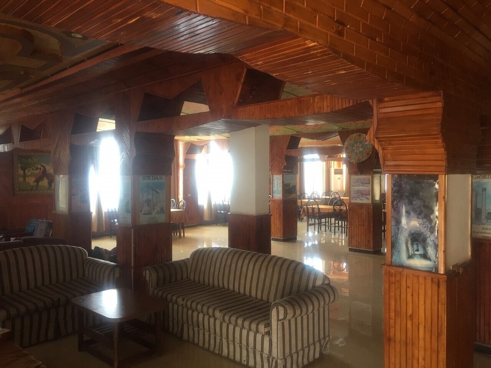 Classic Double or Twin Room, 1 Bedroom, Smoking, Hill View photo 3