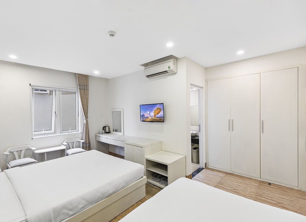 Deluxe Twin Room, City View