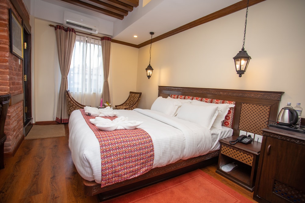 Deluxe Double Or Twin Room - Photo 1