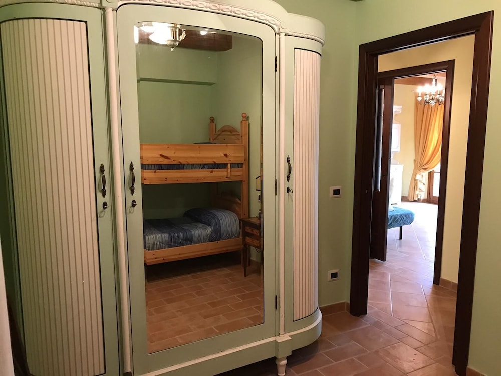 Apartment, 2 Bedrooms, Accessible photo 2