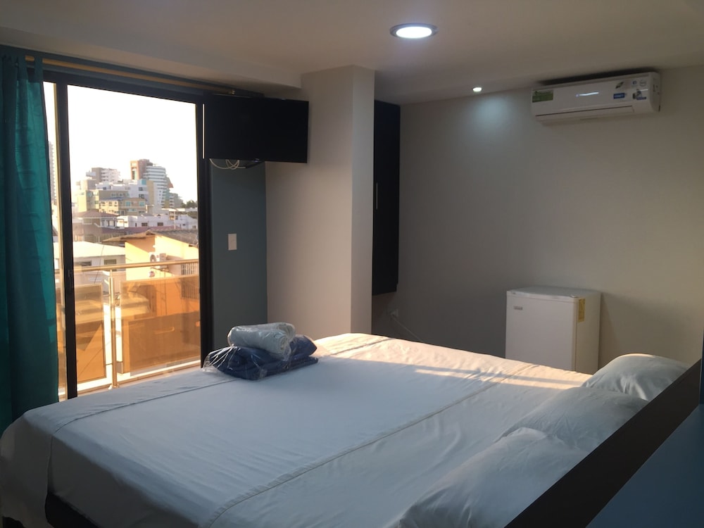 Superior Room, 1 King Bed, Balcony, City View