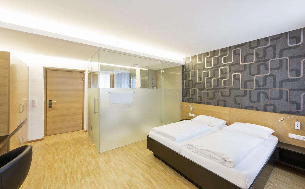 Superior Double Room, 1 Queen Bed photo 2
