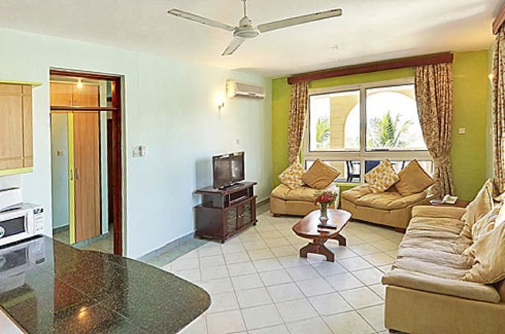 Apartment, 3 Bedrooms, Sea View