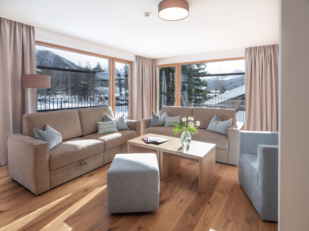 Luxury Apartment, Multiple Beds, Non Smoking, Mountain View photo 3