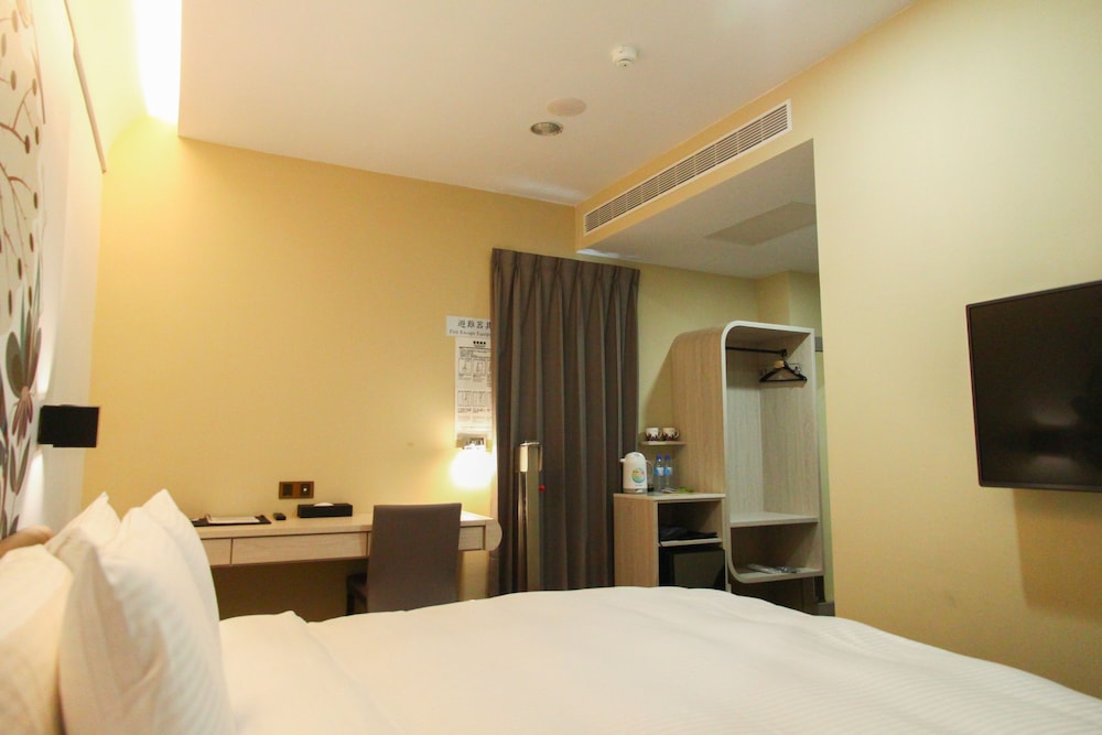 Deluxe Room, 2 Bedrooms, Balcony photo 3