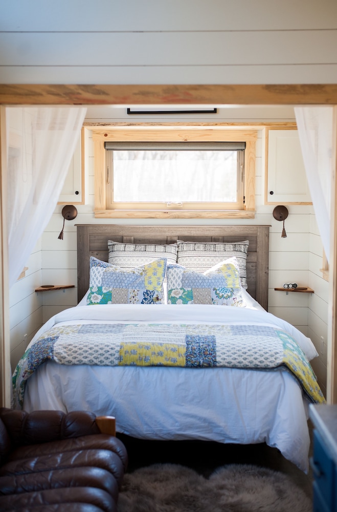Yellowstone River, Tiny Cottage Home photo 1