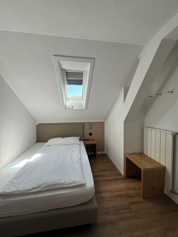 Standard Room photo 1