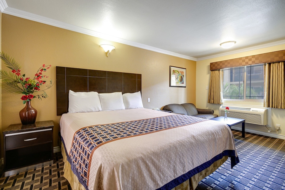 Superior Suite, 1 King Bed