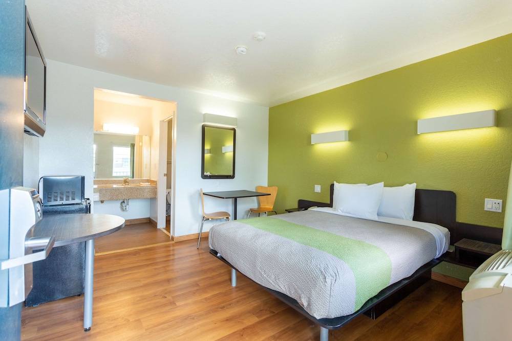 Standard Room, 1 Double Bed, Smoking