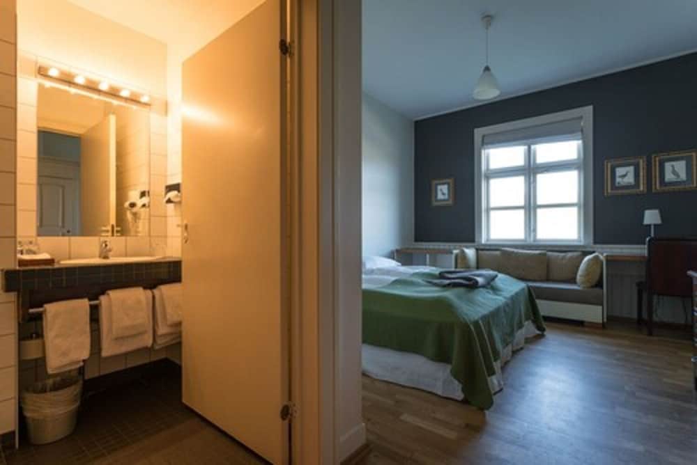 Standard Room photo 3