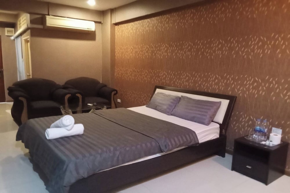 Standard Double or Twin Room photo 1