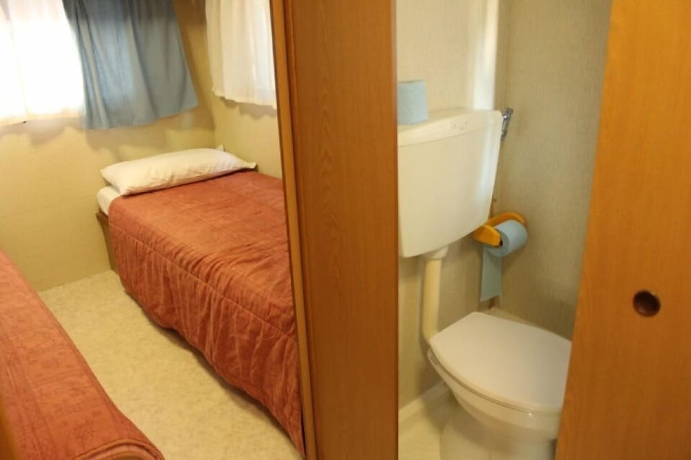 Caravan Aqua photo 3