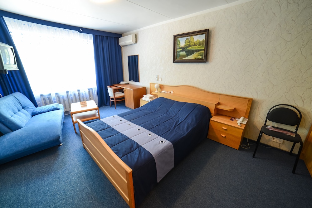 Standard Room with 2 Bedrooms photo 2
