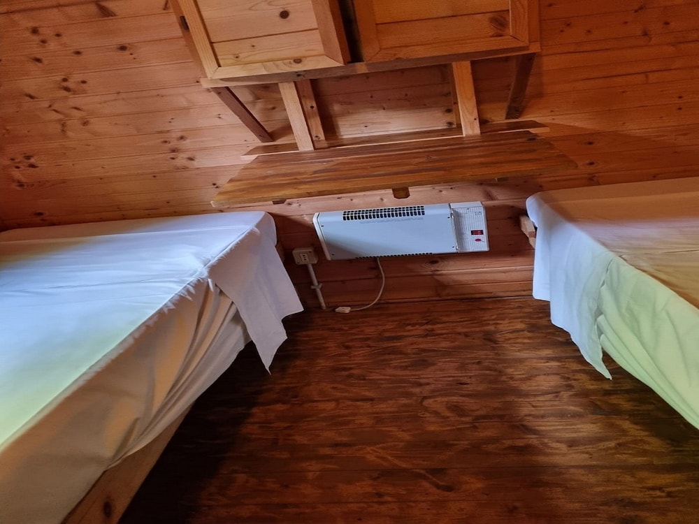 Basic Room, 2 Twin Beds photo 1