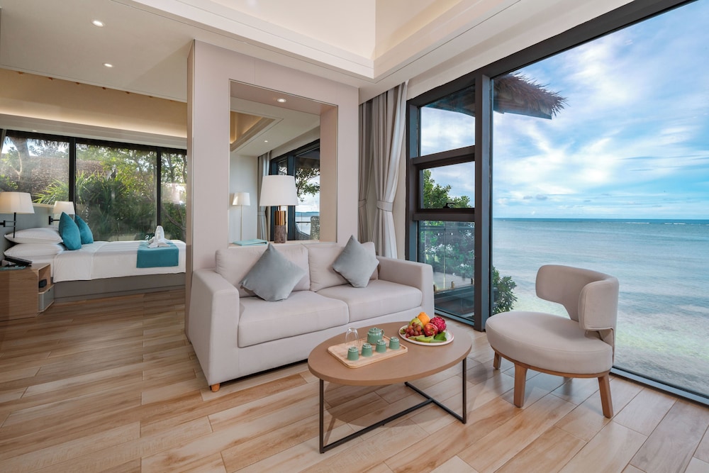 Panoramic Signature Sunrise Villa(Top Floor) - Photo 4