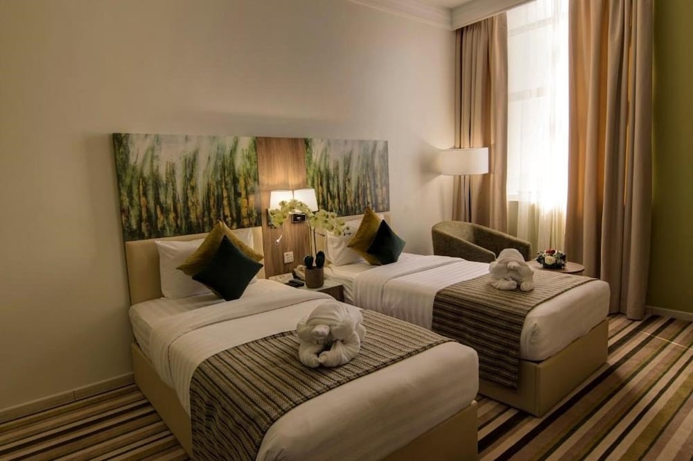 Deluxe Twin Room photo 2