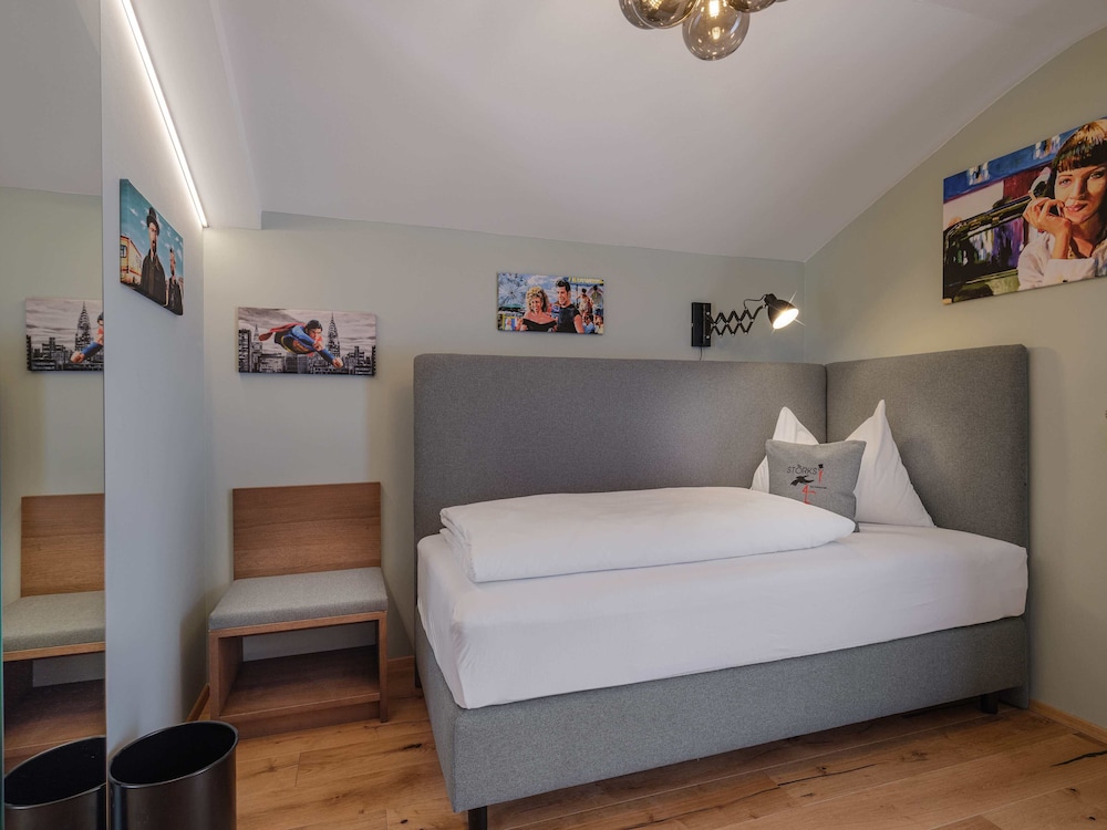 Classic Single Room
