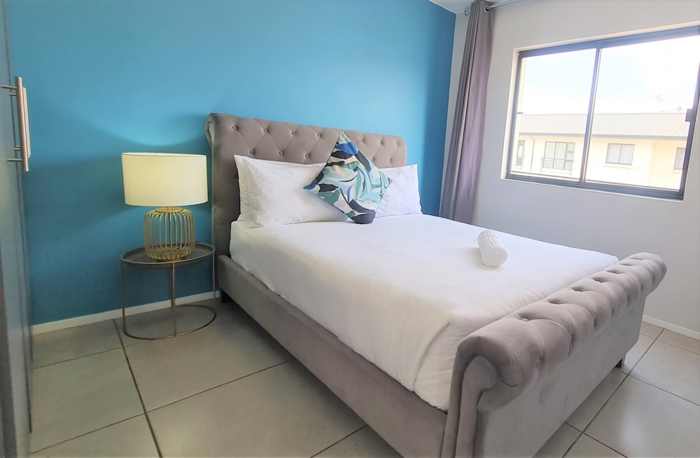 Standard Apartment, 3 Bedrooms - Photo 2