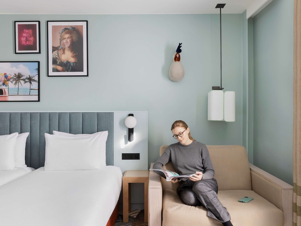 Standard Room, Multiple Beds - Photo 6