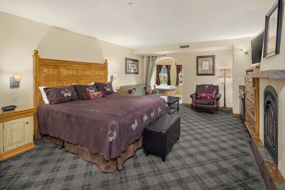 Suite, 1 King Bed
