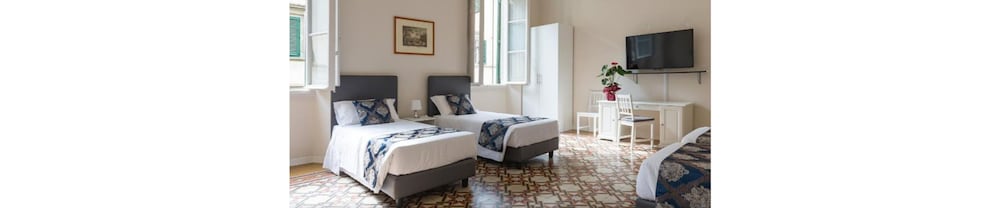 Classic Quadruple Room photo 2