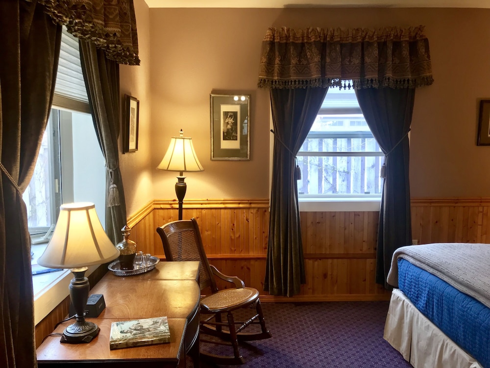 Premium Double Room photo 3