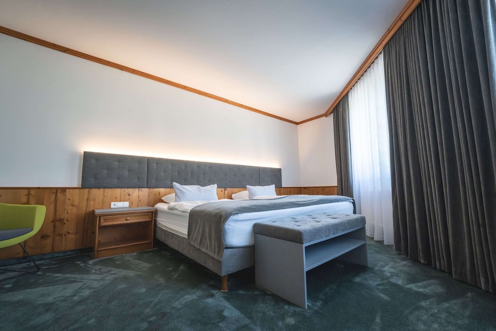 Junior Suite, 1 King Bed (Separate Living Room;with Sofabed) - Photo 1