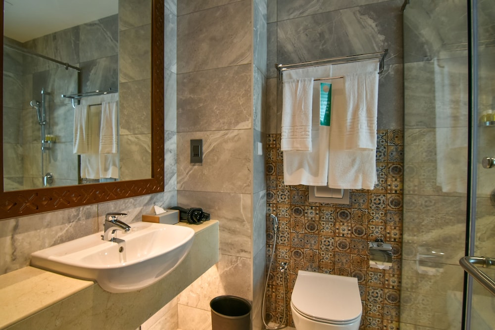 Deluxe Room, 2 Twin Beds - Photo 10