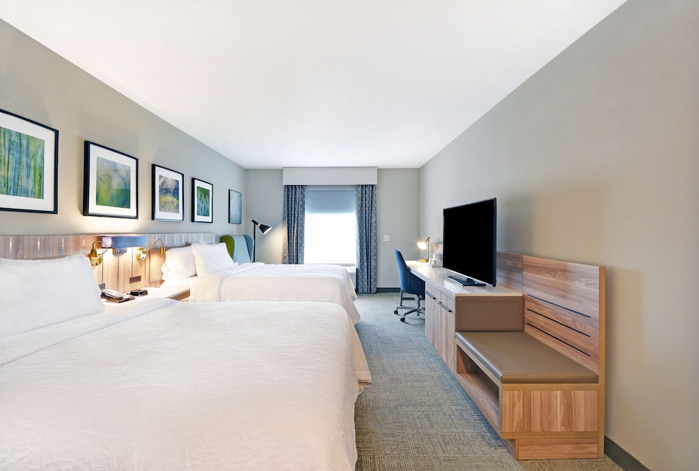 Suite, 2 Queen Beds, Accessible (Mobility & Hearing, Roll-in Shower) photo 1