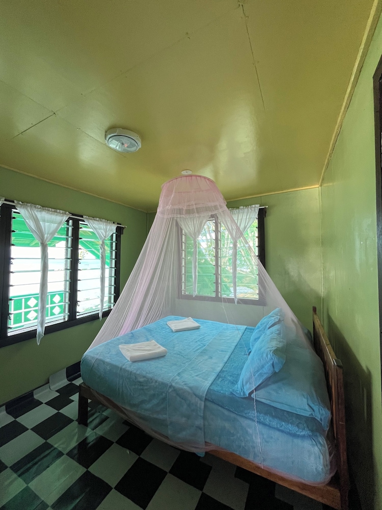 Basic Double or Twin Room, Balcony, Lagoon View photo 1